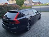 Volvo V90 T8 Twin Engine AWD R-Design, Garantie - Volvo V90 R-Design mit Hybrid-Antrieb (Benzin/Elektro)