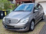 Mercedes-Benz B 200 -Automatik+Sitzheizung+Anhängerkupplung - Mercedes-Benz B 200: Anhängerkupplung