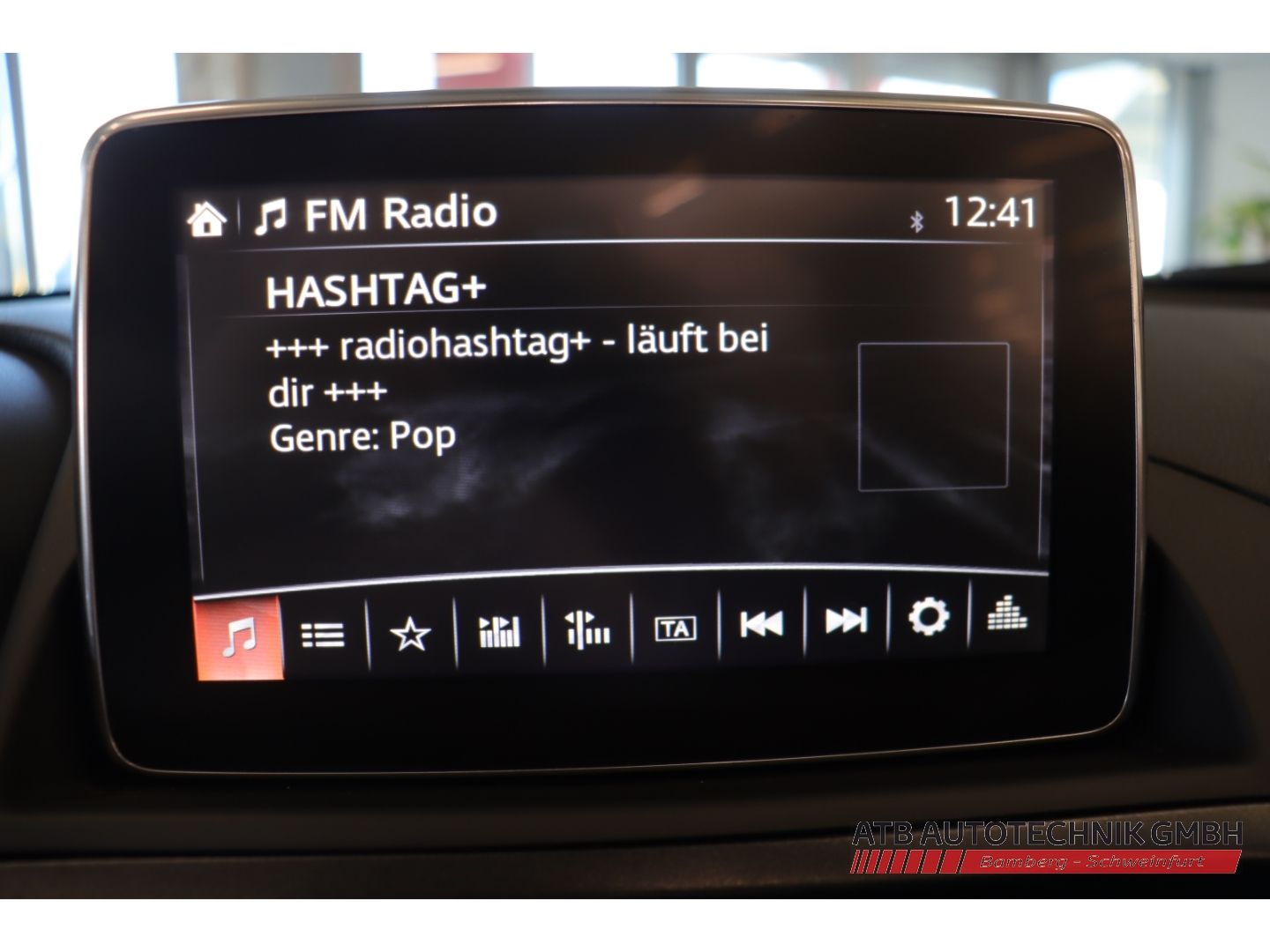Fahrzeugabbildung Abarth 124 Spider 1.4 MultiAir Turbo Nr. 624 BOSE Faltd