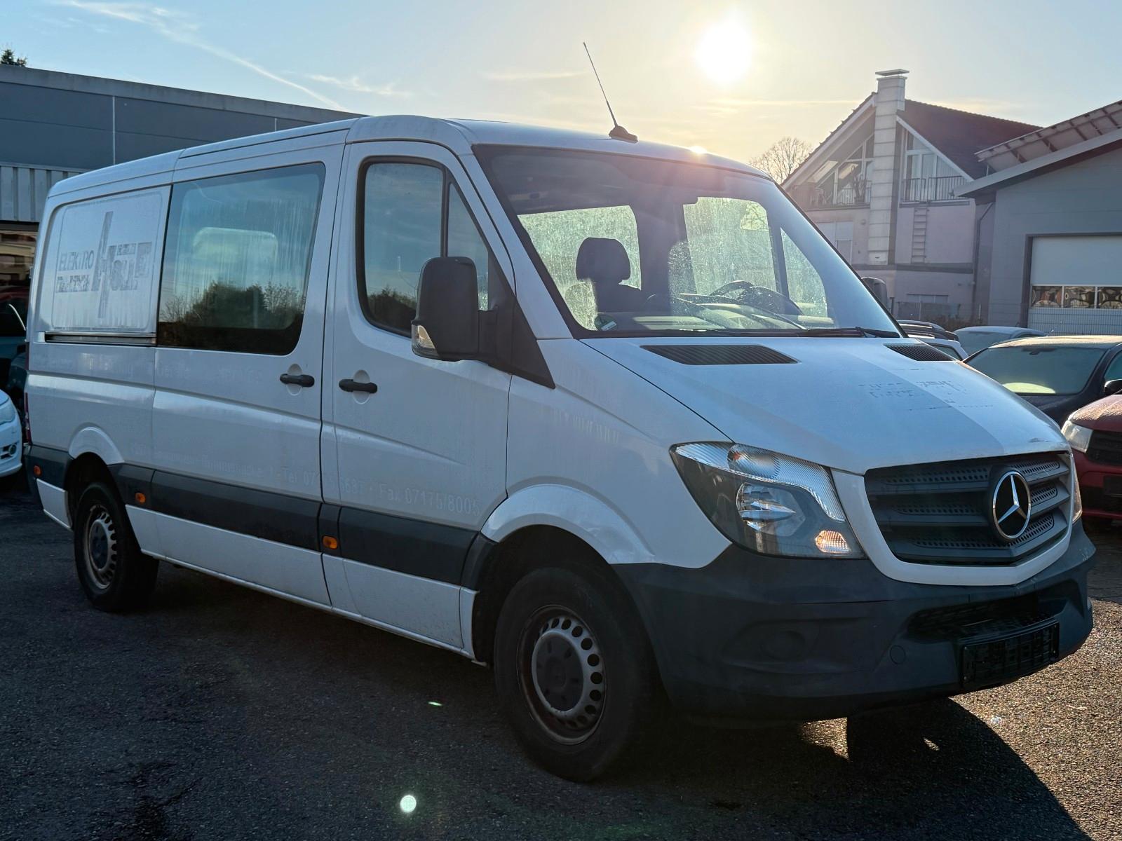 Mercedes-Benz Sprinter II Kasten 214CDI-5 Sitzer-AHK