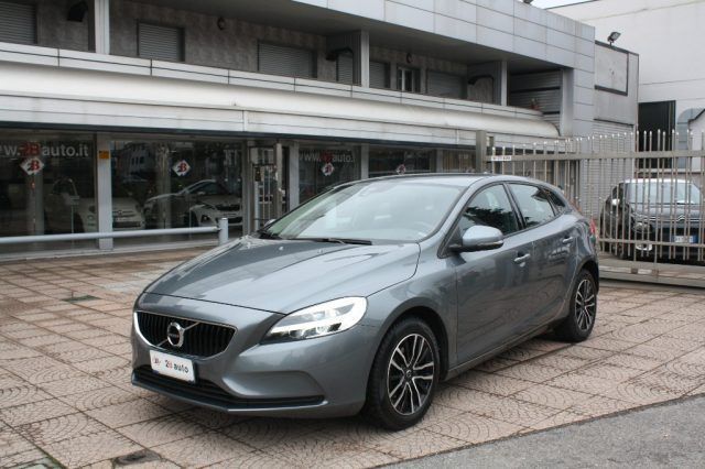 Volvo VOLVO V40 D2 R-design