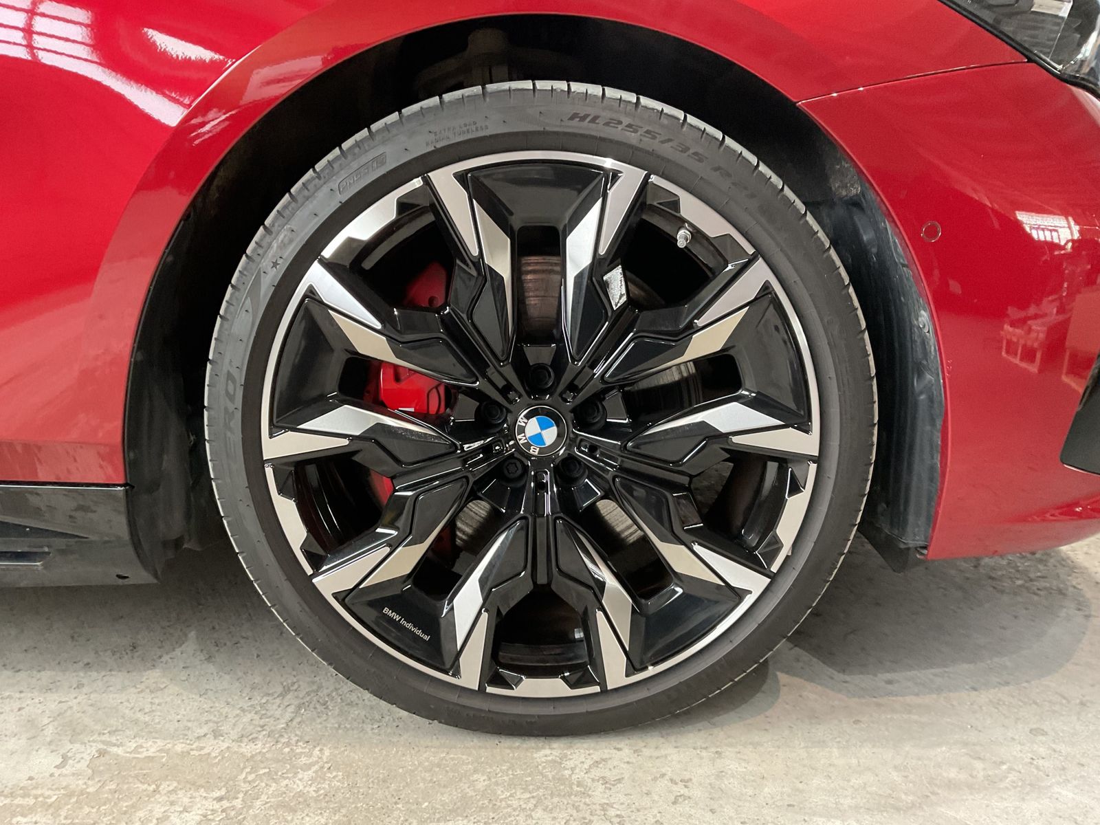 Fahrzeugabbildung BMW i5 xDrive40 | Sitzbelüftung | M Sportpaket Pro |