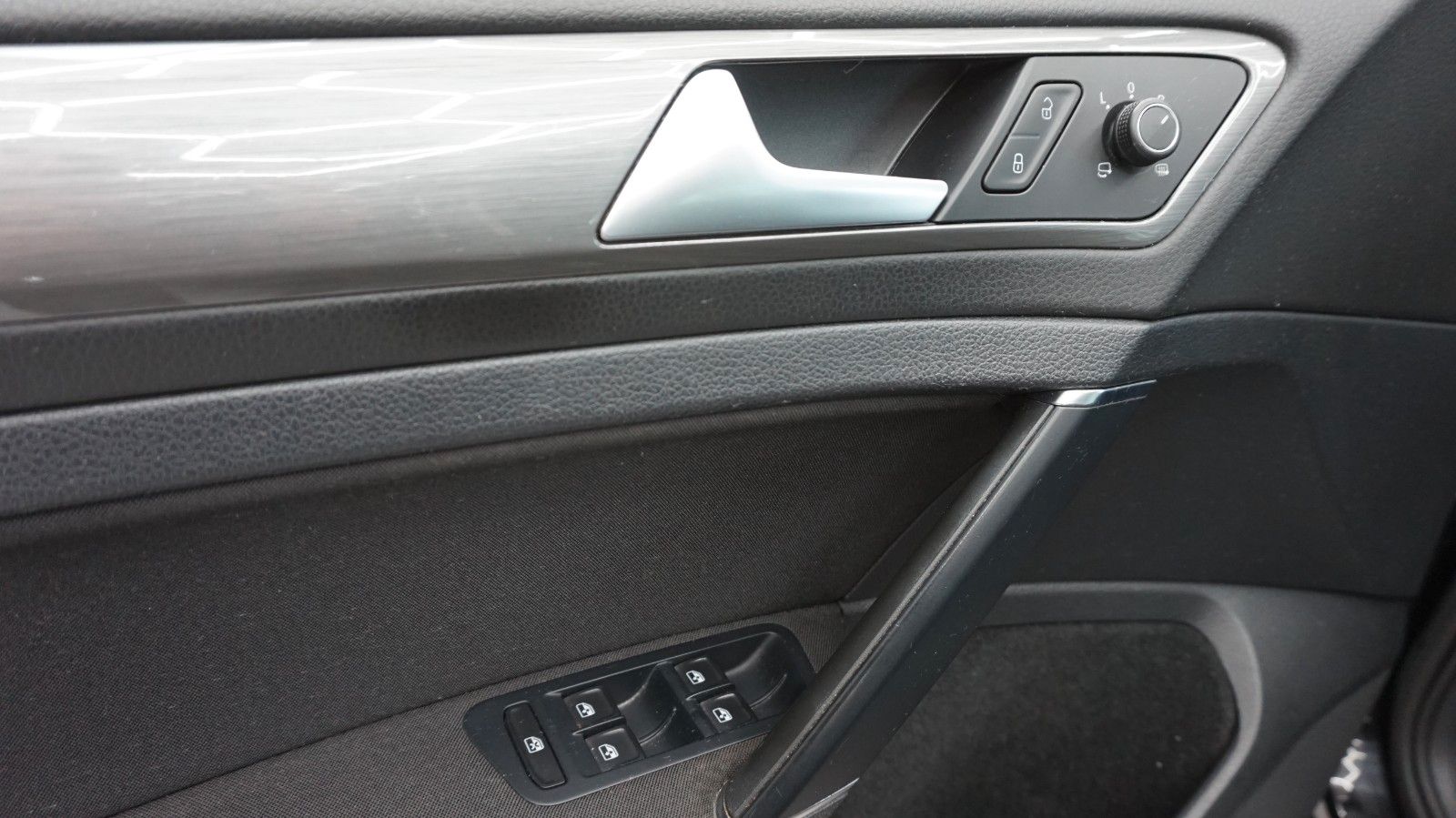 Fahrzeugabbildung Volkswagen Golf VII Lim. Allstar BMT