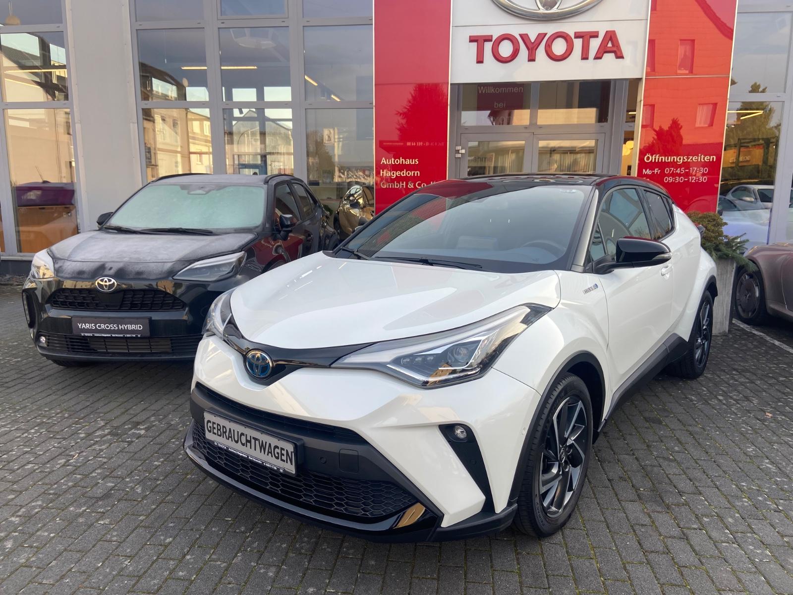 Toyota C-HR Hybrid Style Selection