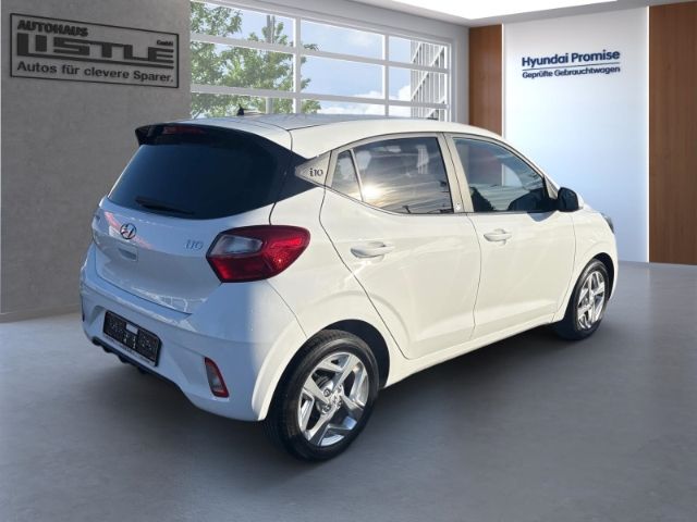Fahrzeugabbildung Hyundai i10 Edition 30 +CARPLAY+SHZ+TEMPOMAT+RADIO+UVM+