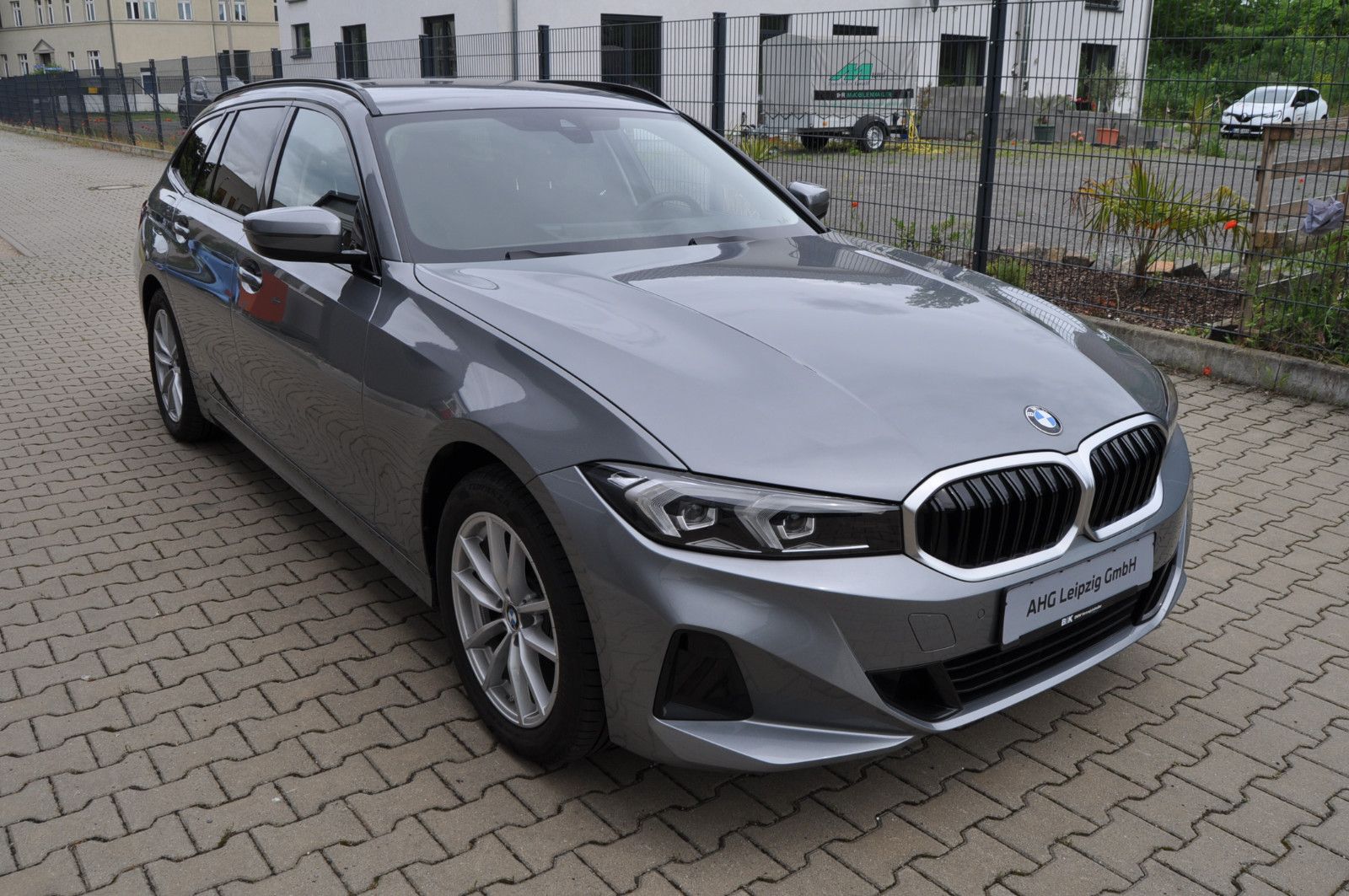 BMW 318i Touring Aut. LED Widescreen DAB Tempomat foto 6