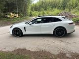Porsche Panamera 4S Sport Turismo S - Porsche Panamera mit Benzin-Antrieb: Kombi