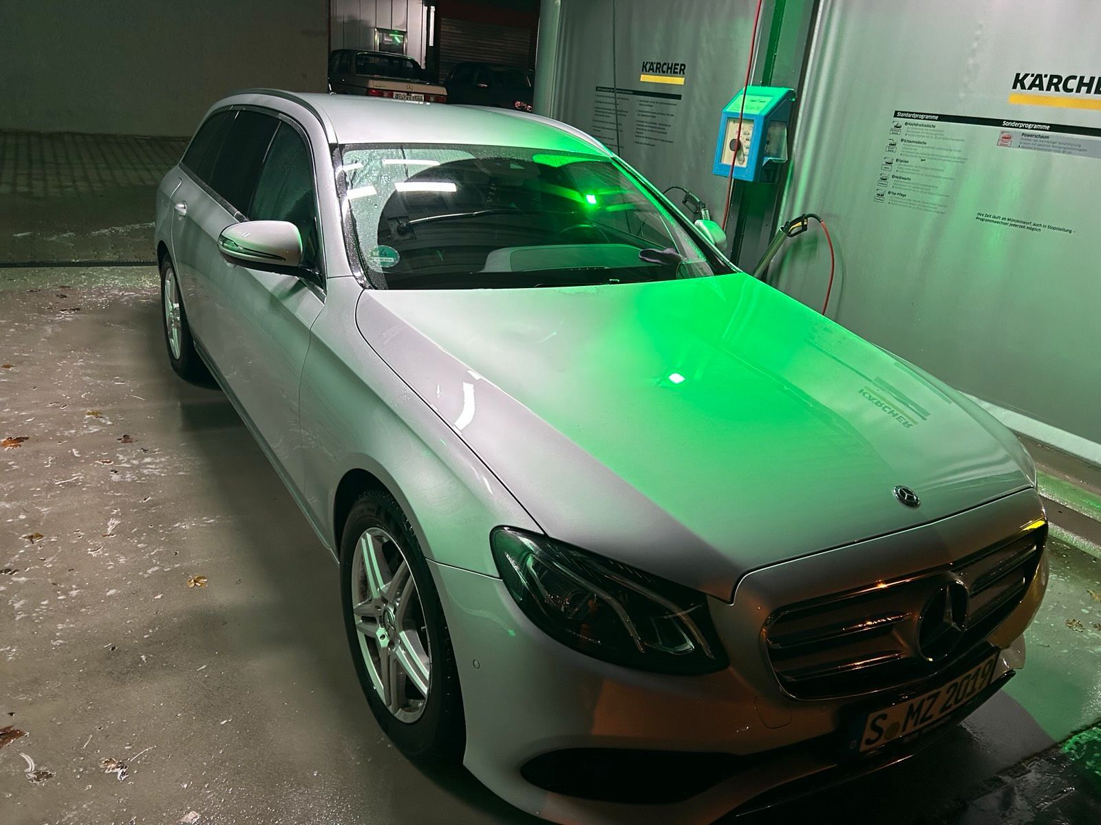 MERCEDES-BENZ Mercedes E220d T-model (Tausch möglich)