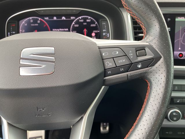 Ateca FR 2,0 TSI DSG 4x4 *LED+NAVI+PANODACH+AHK*