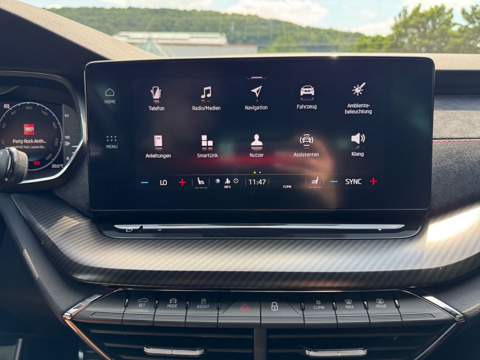 Octavia Combi RS 2,0 TSI DSG Navi über App AHK