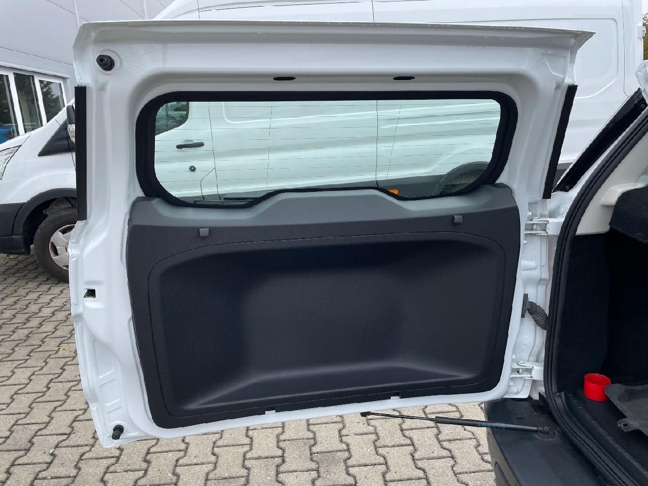 Fahrzeugabbildung Ford EcoSport Cool & Connect