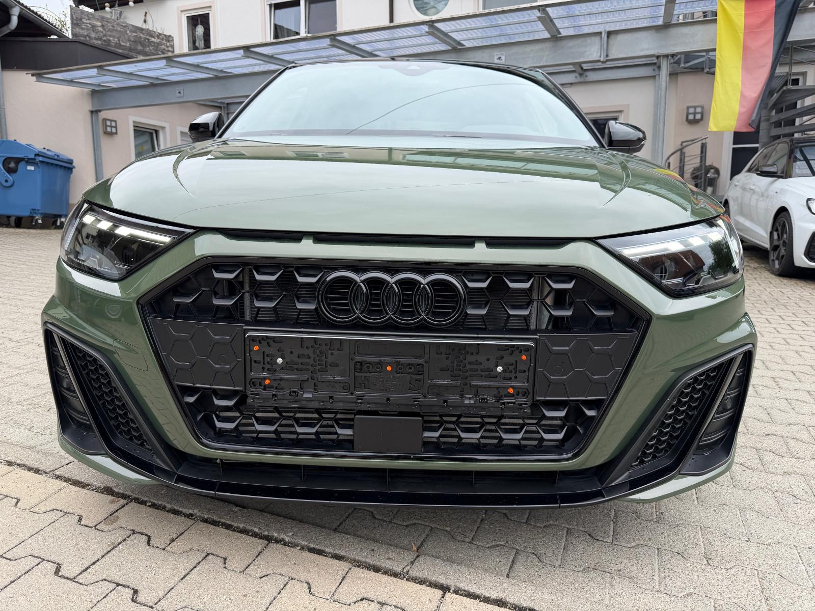 Audi A1 Sportback 40 TFSI S line, S line Plus, VOLL!!