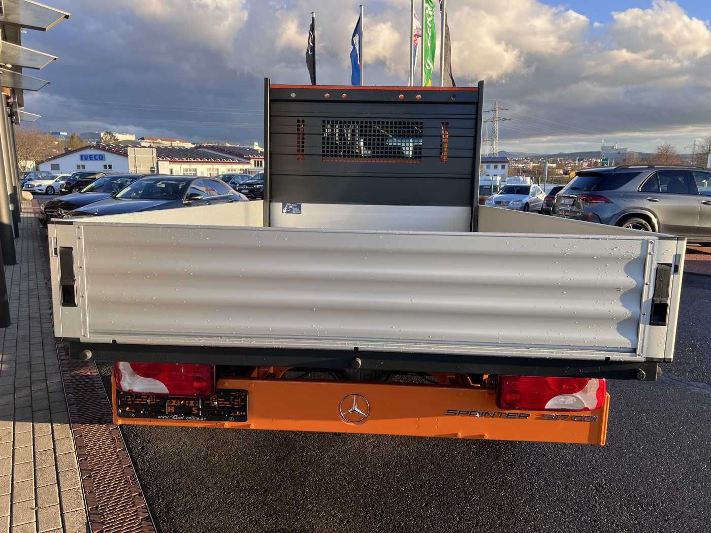 Fahrzeugabbildung Mercedes-Benz Sprinter 317 CDI DoKa 4325 Klima MBUX Stdheiz