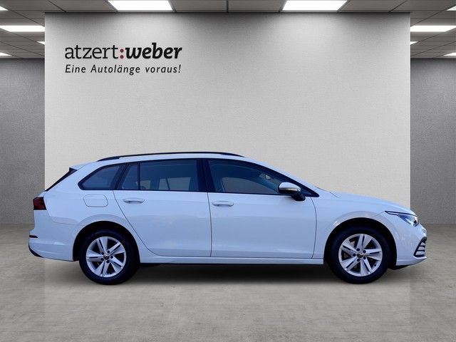 Fahrzeugabbildung Volkswagen Golf VIII Variant Life 2.0TDI AHK Navi ACC LED