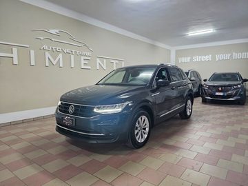 Volkswagen Tiguan - 11