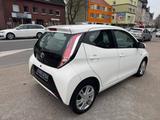 Toyota AYGO x-play touch/R-KAMERA/KLIMA/ALU/SERV NEU - Toyota Aygo (X) in Dortmund