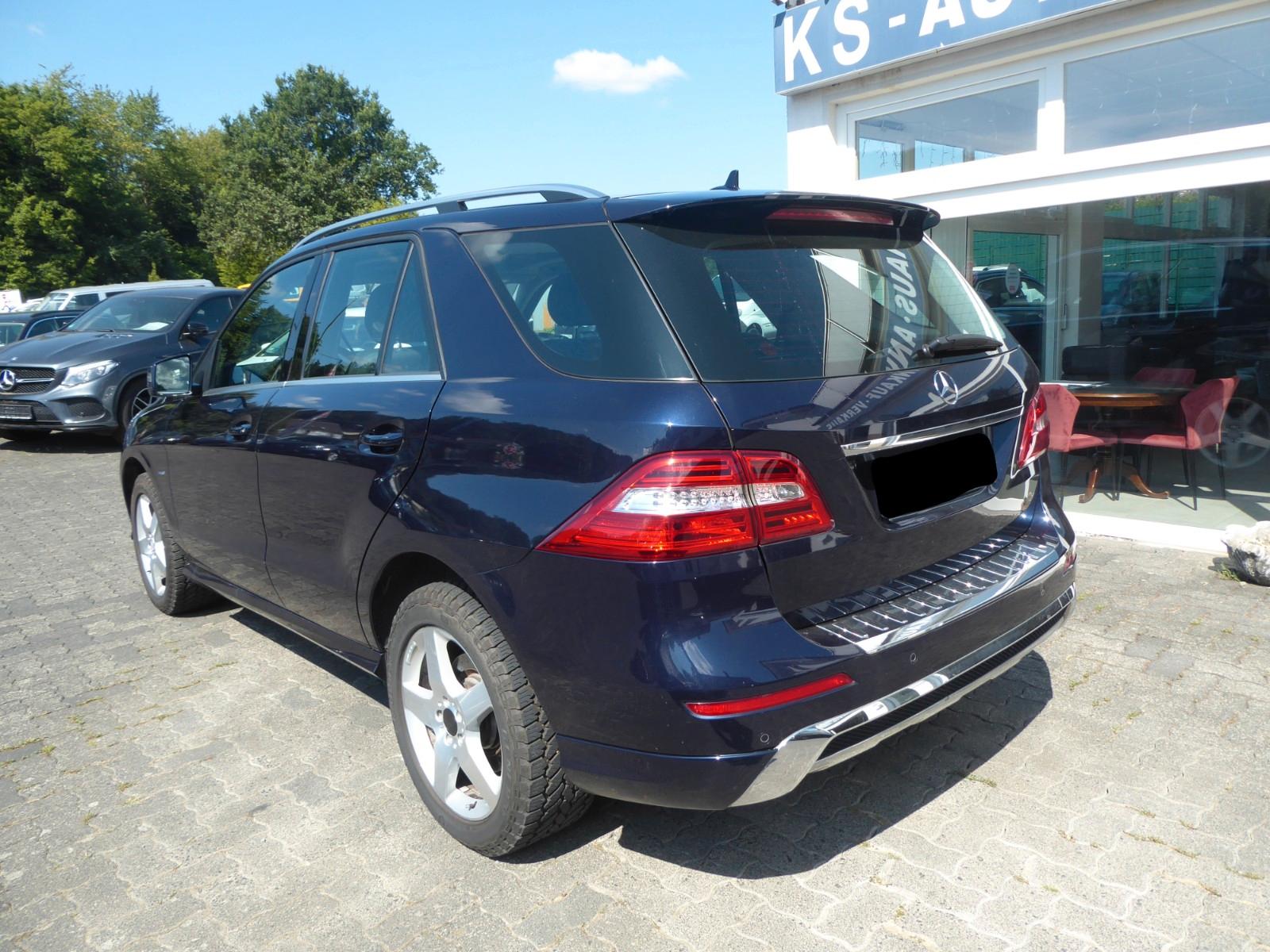 Mercedes-Benz ML 350 CDI BlueTec 4Matic Navi Pano Luftfahrwerk