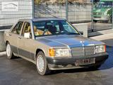 Mercedes-Benz 190 E W 201 2,6 Automatik SSD+Leder+Klima - Mercedes-Benz 190 mit Benzin-Antrieb: Limousine, 2.6
