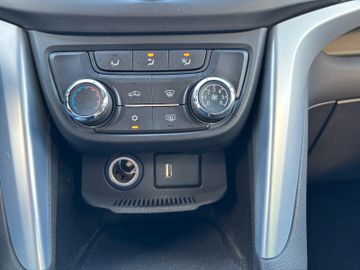 Opel Zafira - 11