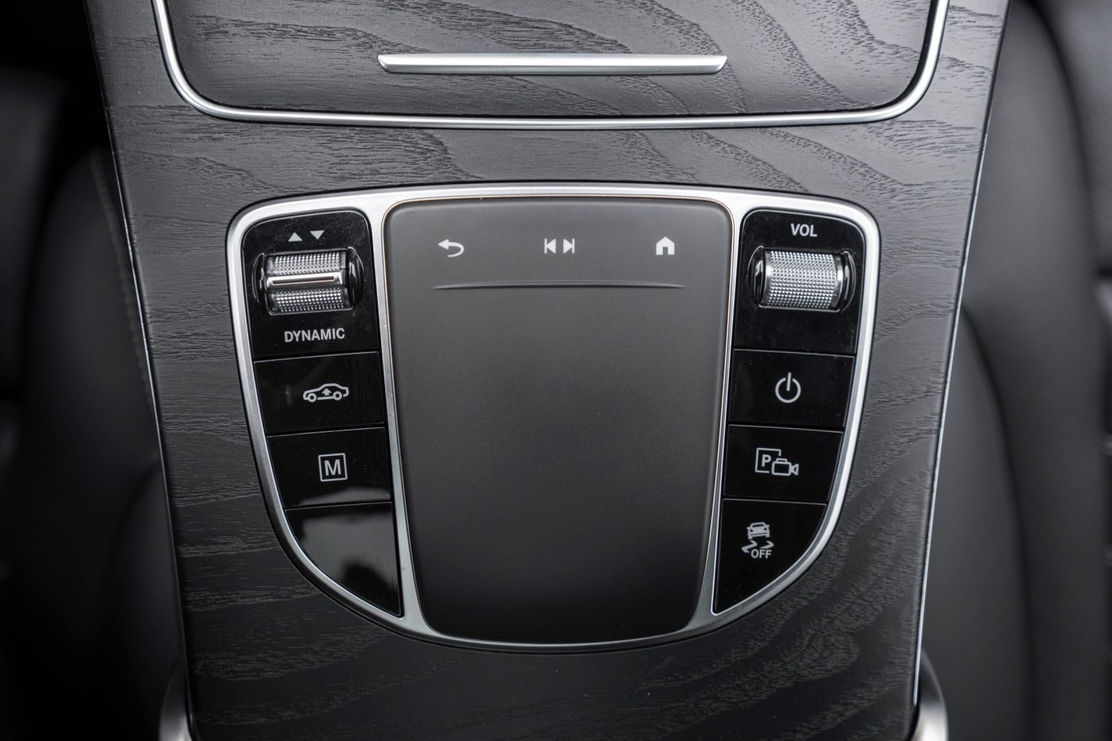 Fahrzeugabbildung Mercedes-Benz GLC 300d e 4Matic AMG BURMESTER 360° PANO M+S