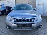 Subaru Forester Comfort*Automatik*Xenon*Kamera*PDC* - Subaru Forester Comfort mit Benzin-Antrieb