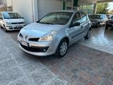 Renault Clio 1.5 dCi Neopatentati (12 Rate) - Renault Clio aus 2006 mit Diesel-Antrieb