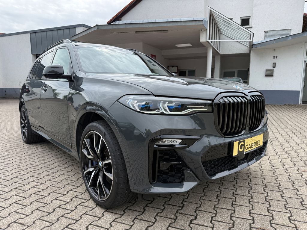 Image of BMW X7