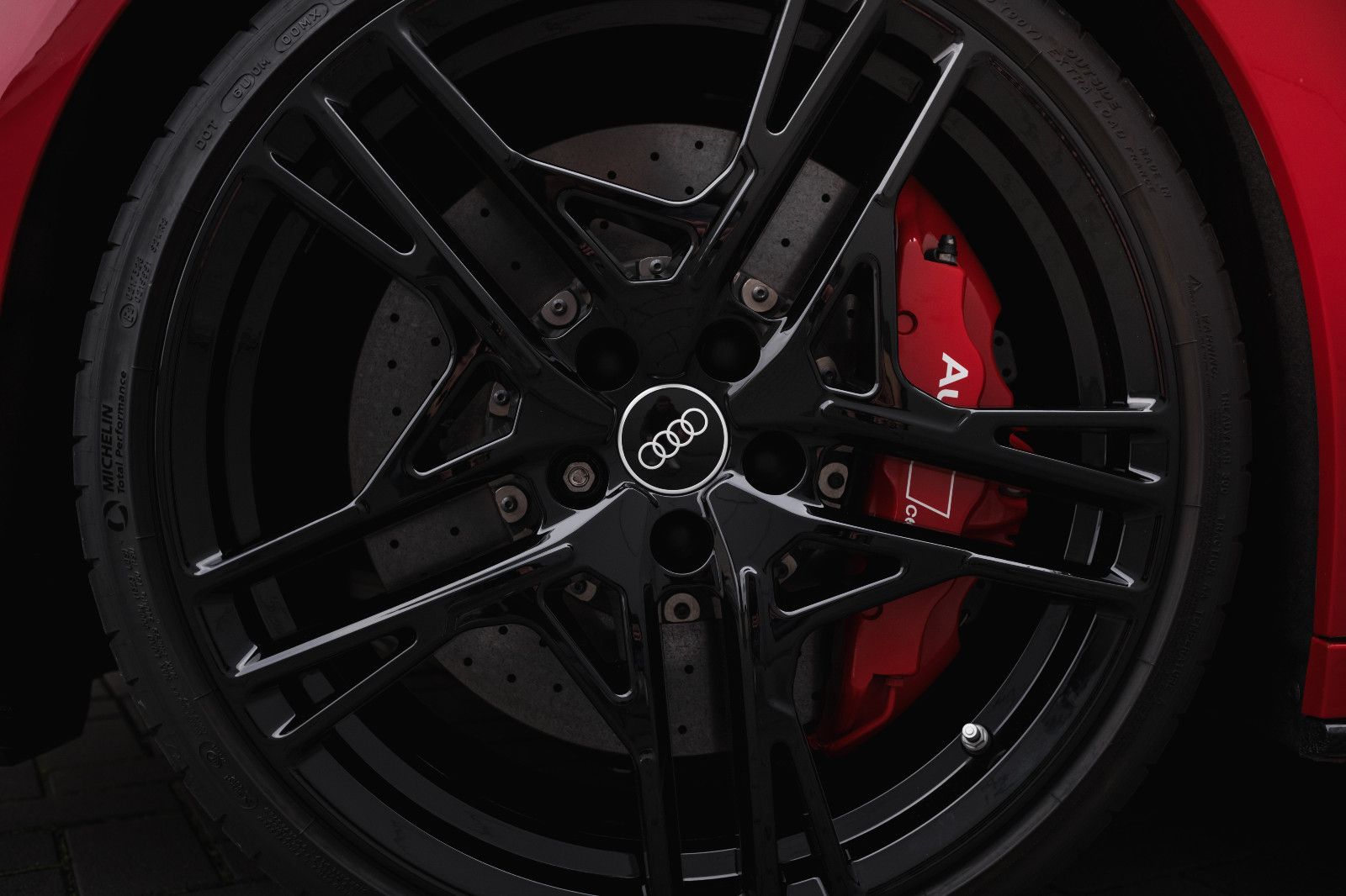 Fahrzeugabbildung Audi R8 Coupe 5.2 FSI quattro performance-TOP-Steuer!