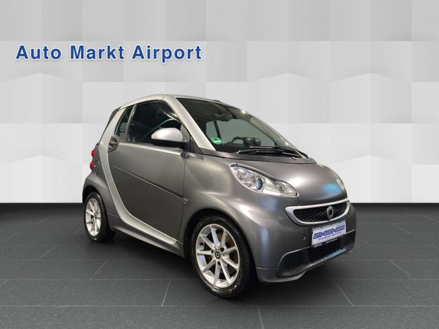 Smart fortwo cabrio Micro Hybrid Drive 52kW NAVI SHZ !