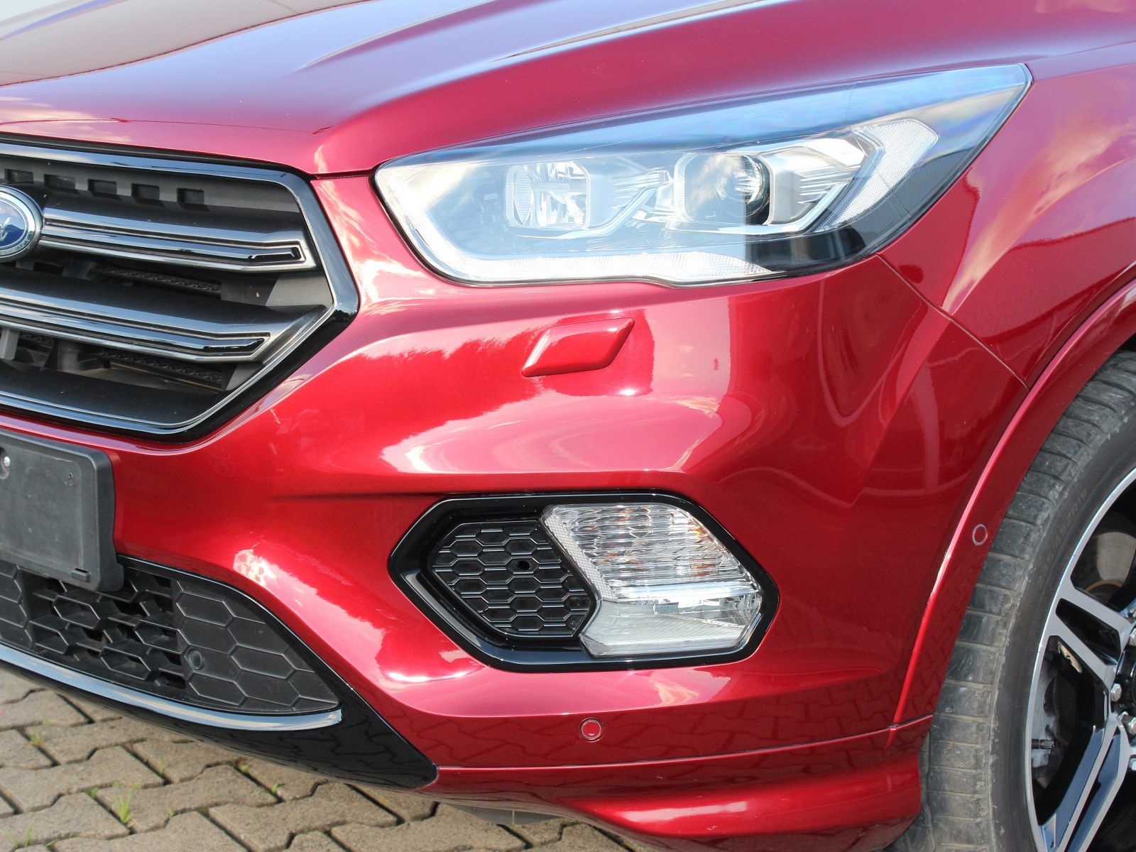 Fahrzeugabbildung Ford Kuga ST-Line 1,5 EcoBoost Start/Stopp