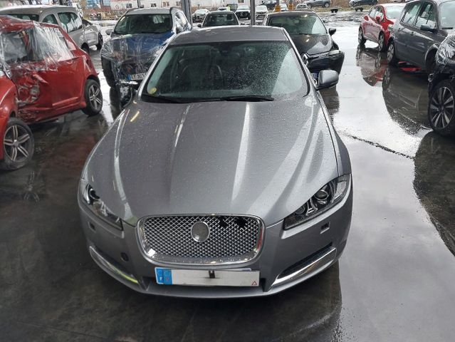 Jaguar XF 2.2 D 190 LUXE