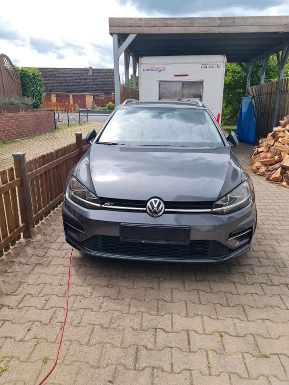 Image of Volkswagen Golf