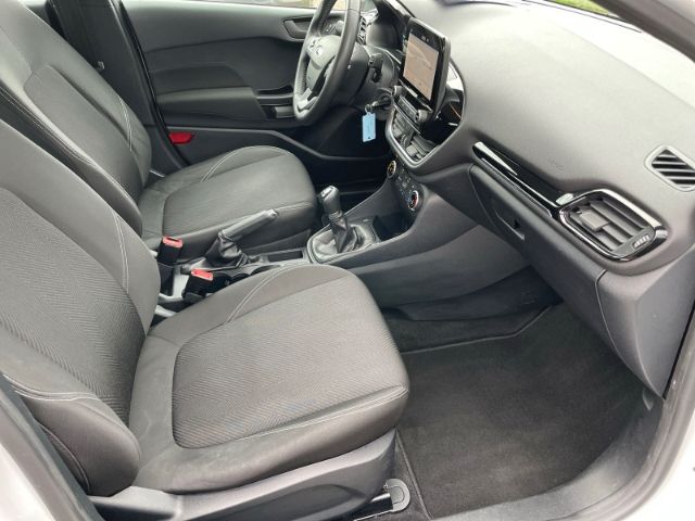 Fahrzeugabbildung Ford Fiesta 1.1 Cool & Connect Sitzheizung, DAB, Temp