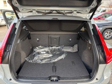 Volvo XC40 Plus Black Edition 2WD*360°*Licht-P*