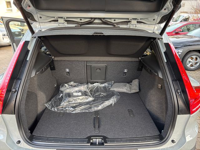 Volvo XC40 Plus Black Edition 2WD*360°*Licht-P*