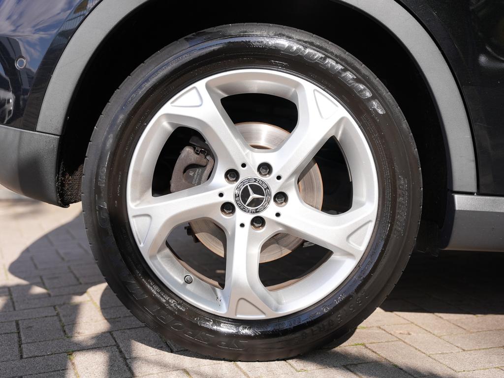 Mercedes-Benz GLA 220