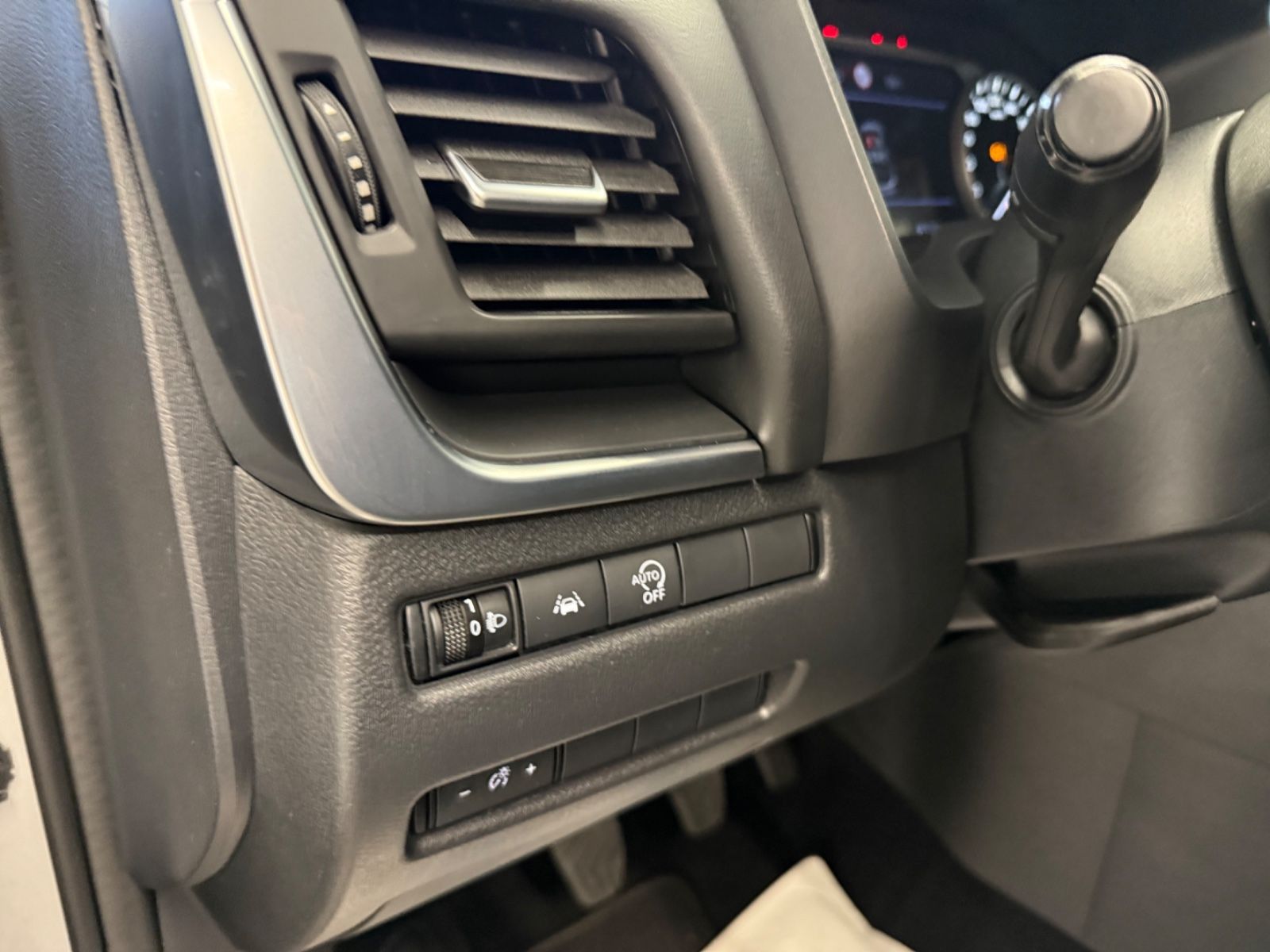 Fahrzeugabbildung Nissan Qashqai Acenta Nissan Connect Winter