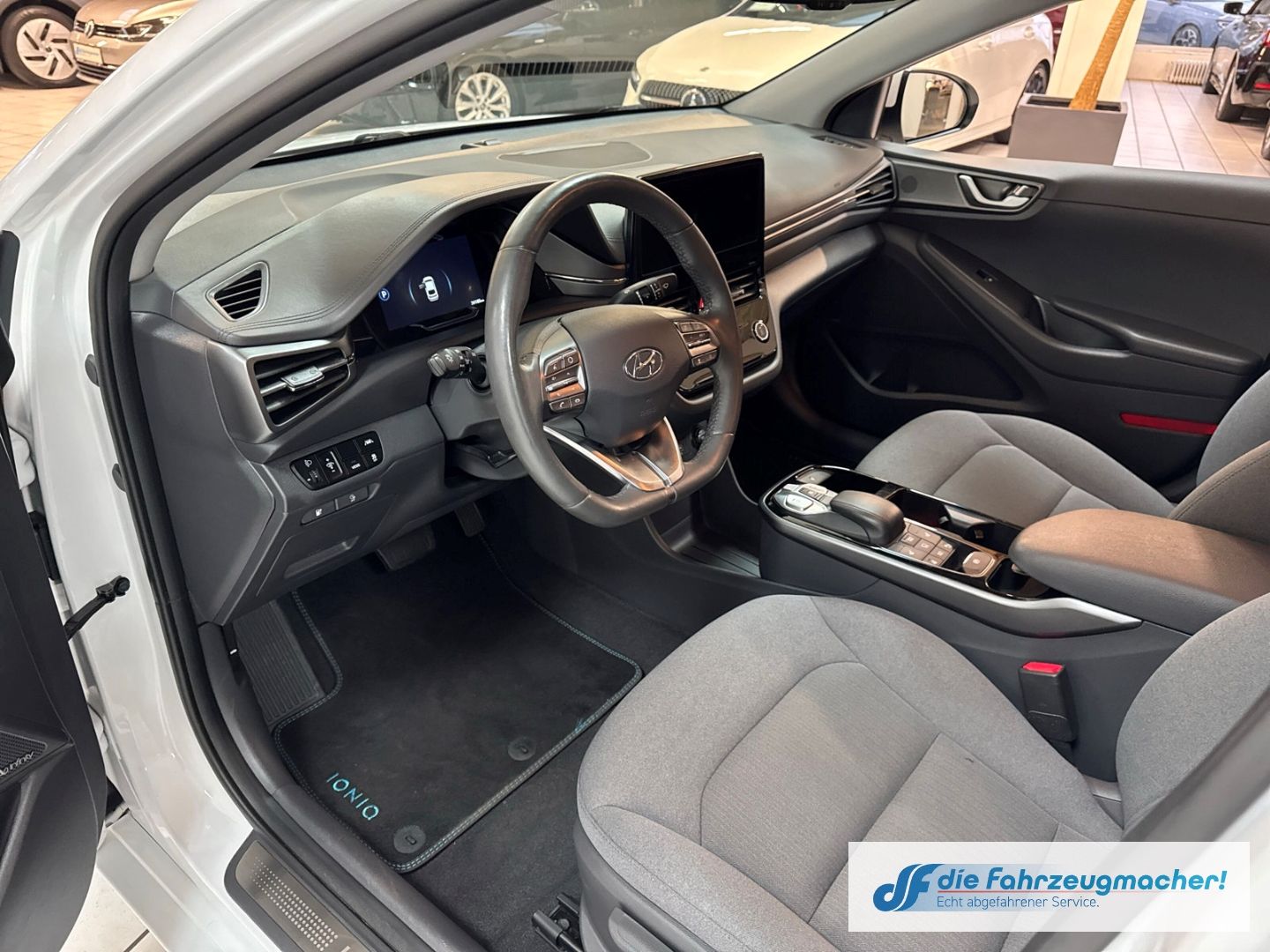 Fahrzeugabbildung Hyundai IONIQ Style Elektro Navi Soundsystem LED ACC App