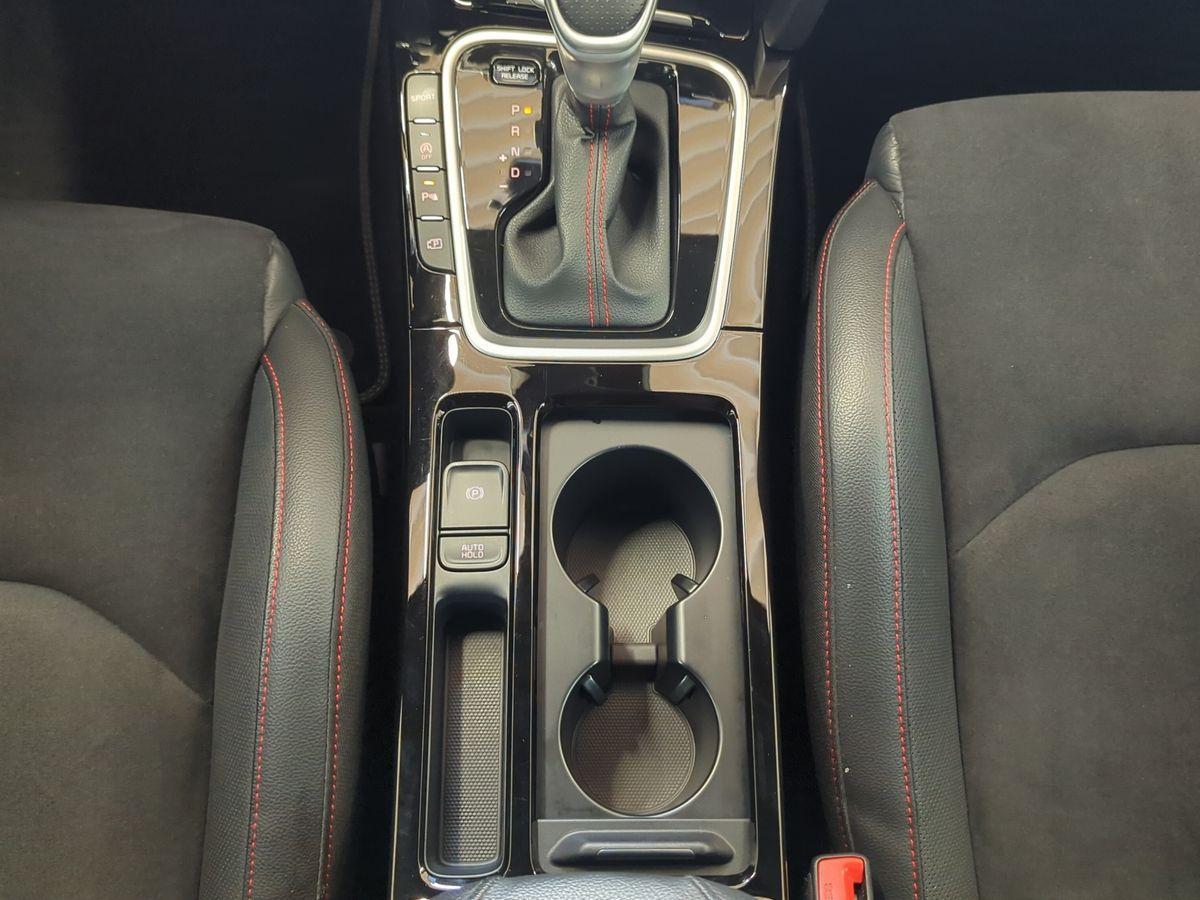 Kia PROCEED 1.6T GT NAVI+LED+KAMERA+CARPLAY+SITHEIZU