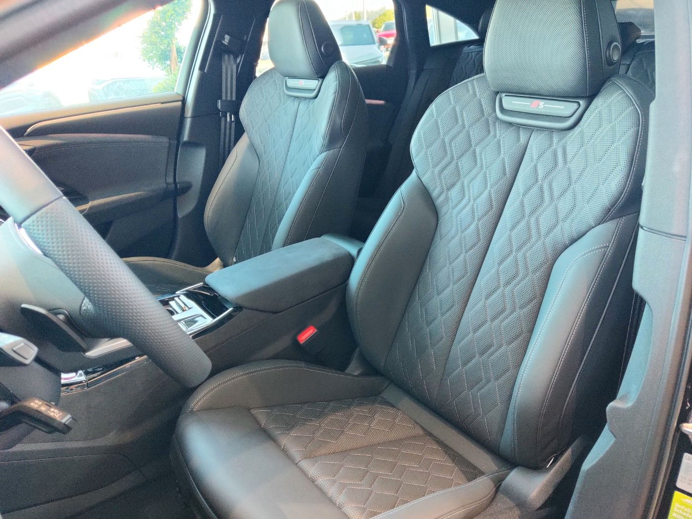 Audi S6 e-tron - Bild 12