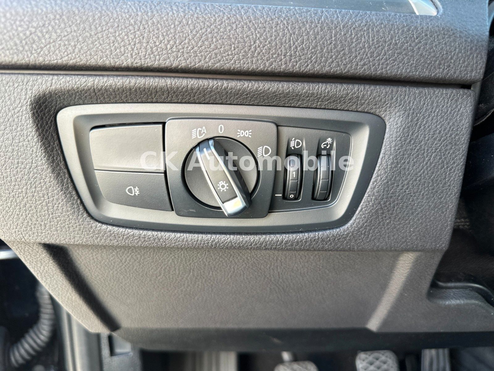 Fahrzeugabbildung BMW 118i Lim. 5-trg. /Klimaautomatik/SHZ/PDC