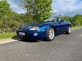 Jaguar XKR Cabriolet - (X100) - blaue Jaguar XKR