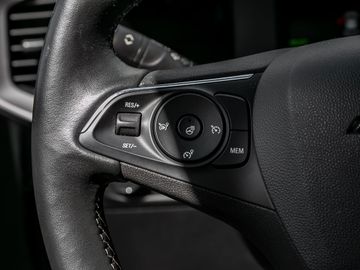 Opel Mokka e Basis Verkehrsschilder-Assistent LED