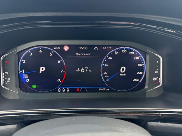 Fahrzeugabbildung Volkswagen T-Roc R-Line 2.0 TSI 4MOTION 190 PS DSG MTRX NAV