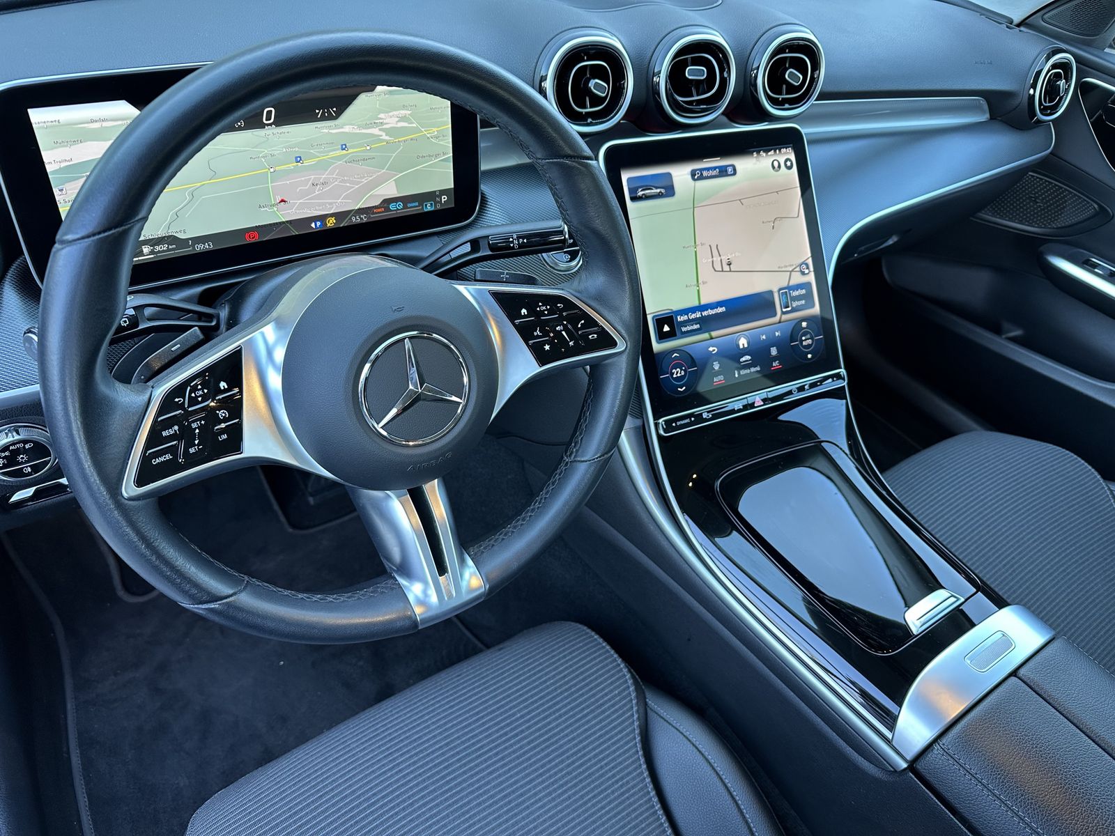 Fahrzeugabbildung Mercedes-Benz C 220d T Avantgarde NAV+LED+360°+CARPLAY+VC+DAB