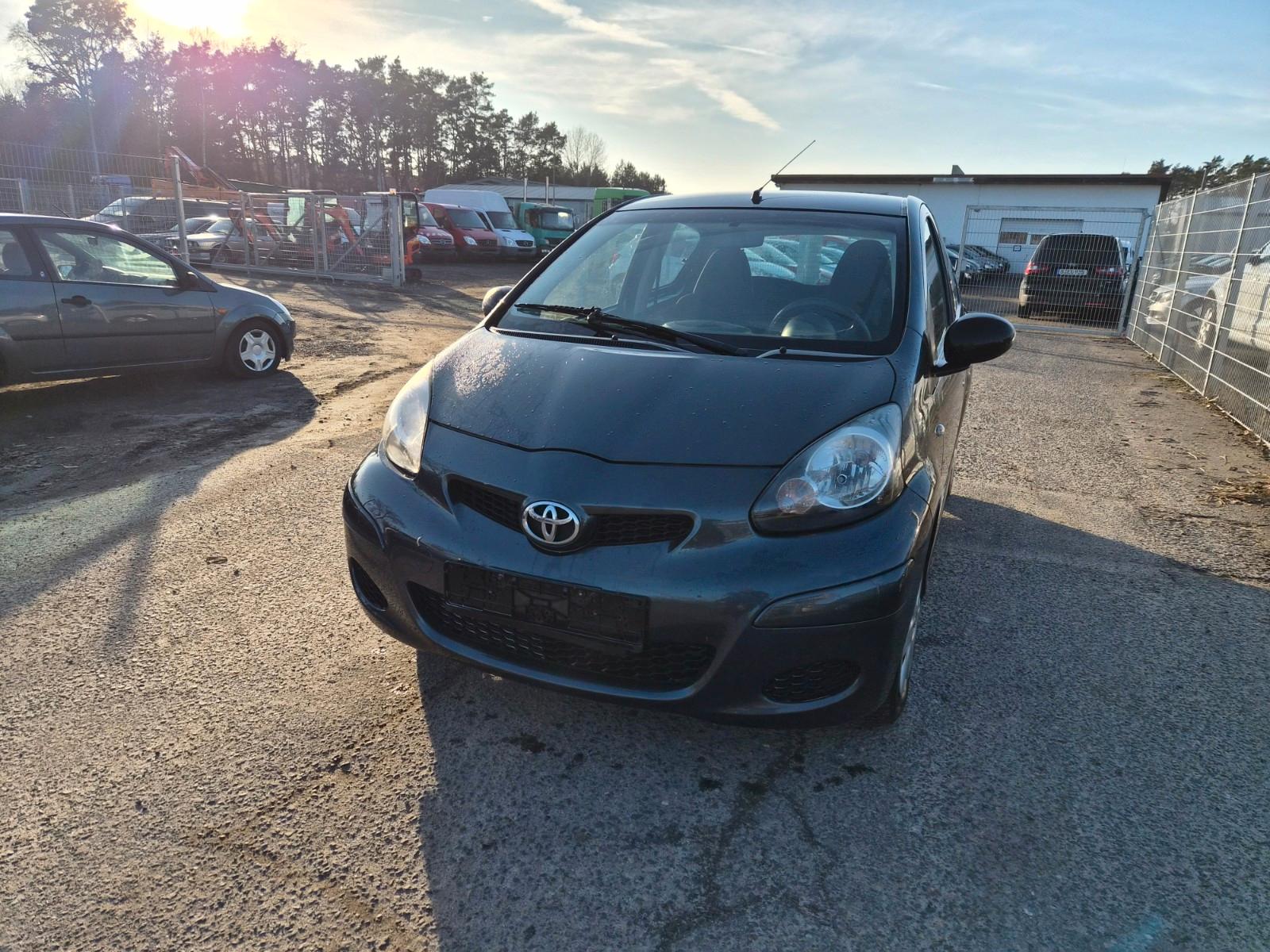 Toyota Aygo AYGO KLIMA 5 Türig ZV