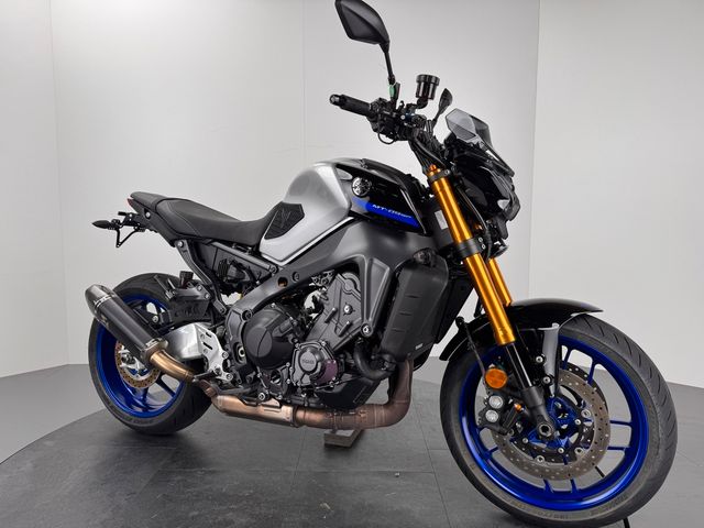 Yamaha MT-09 SP *TOP-ZUSTAND *AKRAPOVIC