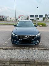 Volvo XC60 T5 AWD Incription AHK, ACC, CarPlay - Volvo Gebrauchtwagen in Bremen