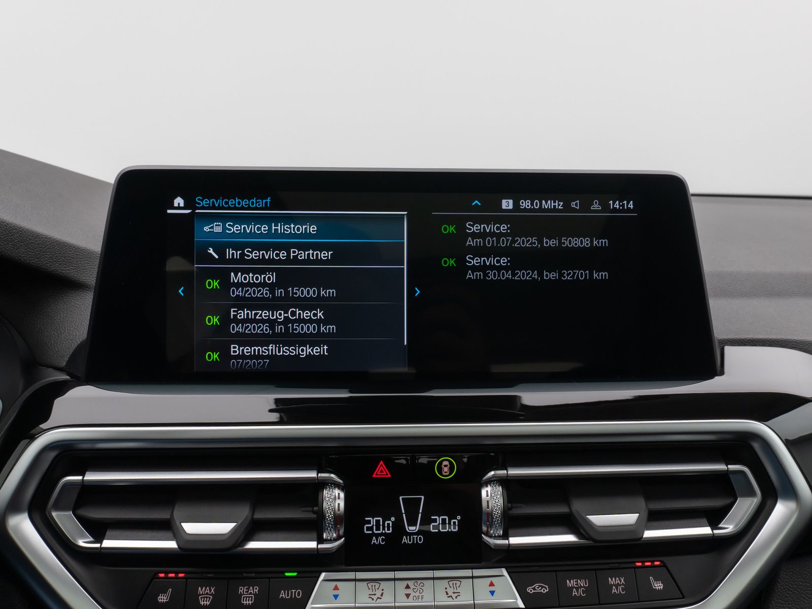 Fahrzeugabbildung BMW X3 xD30e Panorama Kamera DAB HiFi Lenkrhz Sport