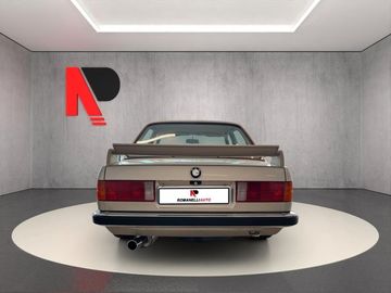 BMW 318 - 4